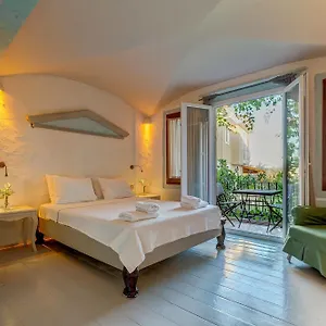 2* Otel Cunda Battalos Kucuk